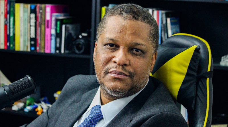 Dr. Antoniel Bispo ressalta a importância do Direito Sindical na proteção dos trabalhadores dos setores público e privado